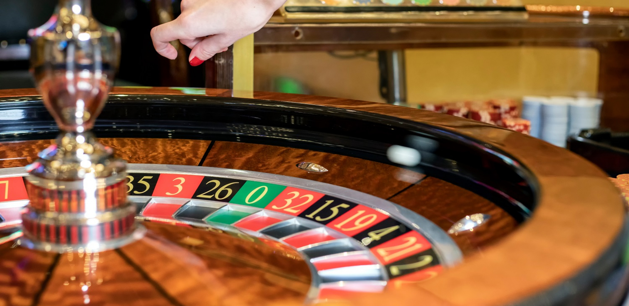 LJUDI DVE NEDELJE PODIZALI MILIONE U kazinu se desila nedopustiva GREŠKA, kockari slavili, vlasnici BANKROTIRALI
